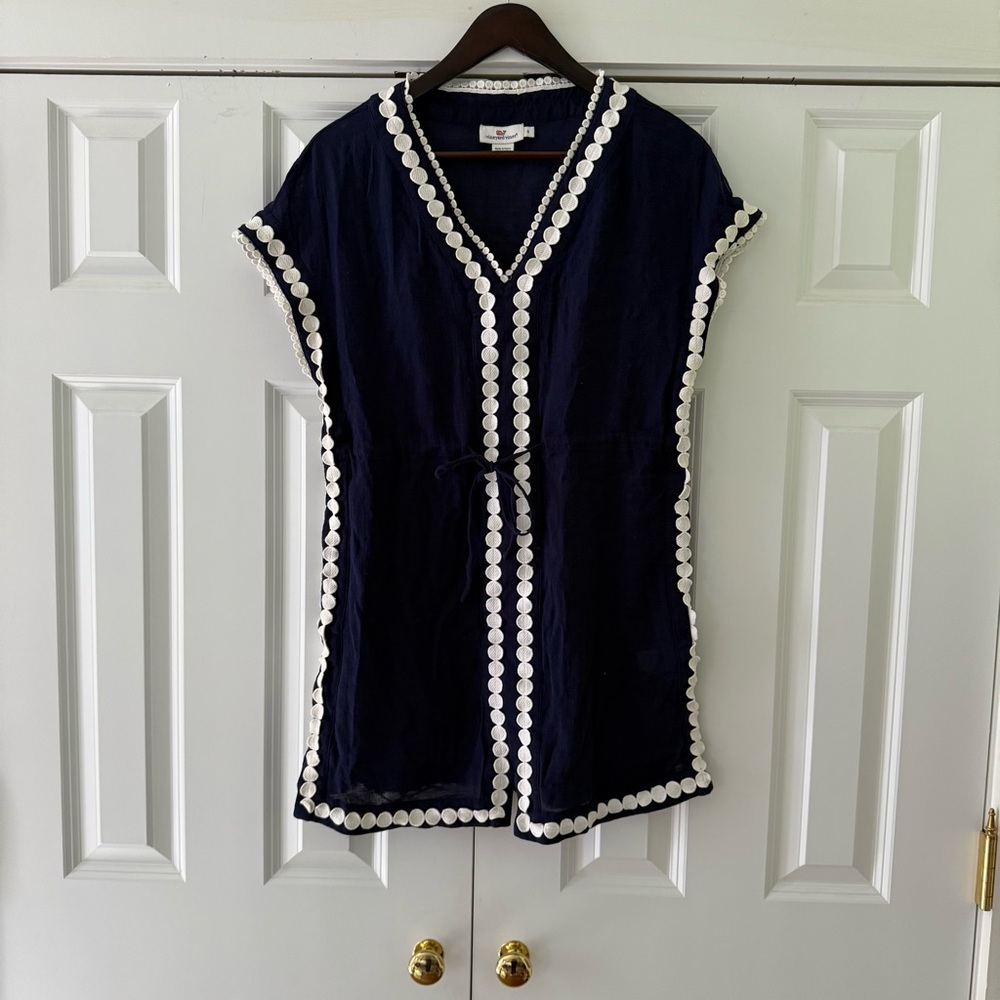 ⭐️ Vineyard Vines Blue and White Tie Front Cover Up Dress
